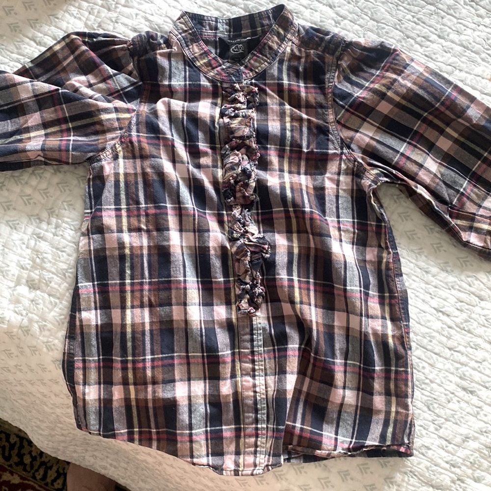 Beautiful shirt! Almost never worn